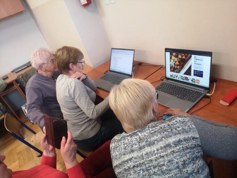 Cyfrowe wyzwania przed seniorami – warsztaty tworzenia prezentacji multimedialnych
